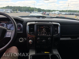 2015 Ram 1500 Sport Crew Cab Short Bed - miniatura 11