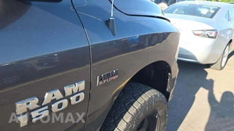 2015 Ram 1500 Sport Crew Cab Short Bed - miniatura 56