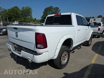 2015 Ram 1500 Sport Crew Cab Short Bed - miniatura 4