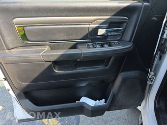 2015 Ram 1500 Sport Crew Cab Short Bed - miniatura 9