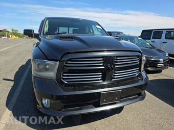 2015 Ram 1500 Sport Crew Cab Short Bed - miniatura 2