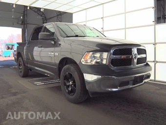 2015 Ram 1500 ST Crew Cab Short Bed - miniatura 3