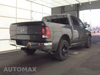 2015 Ram 1500 ST Crew Cab Short Bed - miniatura 4