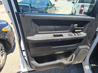 2015 Ram 1500 Tradesman Extended Cab Medium Bed – miniatura 9
