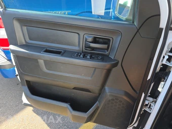 2015 Ram 1500 Tradesman Extended Cab Medium Bed – miniatura 9