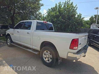 2015 Ram 2500 Big Horn Crew Cab Medium Bed - miniatura 2