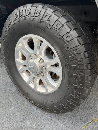 2015 Ram 2500 Laramie Crew Cab Medium Bed - miniatura 5