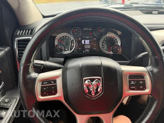 2015 Ram 2500 Laramie Crew Cab Medium Bed - miniatura 8