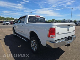 2015 Ram 2500 Laramie Crew Cab Medium Bed - miniatura 2