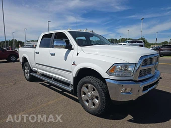 2015 Ram 2500 Laramie Crew Cab Medium Bed - miniatura 4