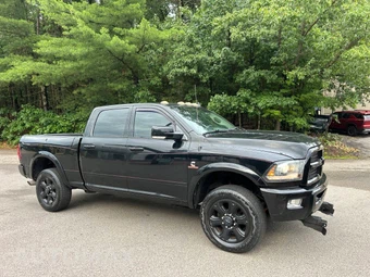 2015 Ram 2500 Laramie Crew Cab Medium Bed - miniatura 2