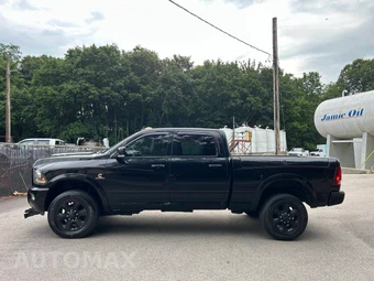 2015 Ram 2500 Laramie Crew Cab Medium Bed - miniatura 3