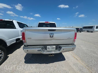 2015 Ram 2500 Laramie Crew Cab Medium Bed - miniatura 5