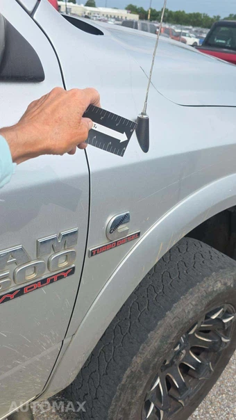 2015 Ram 2500 Laramie Crew Cab Medium Bed - miniatura 58