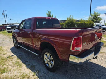 2015 Ram 2500 Laramie Crew Cab Medium Bed - miniatura 2