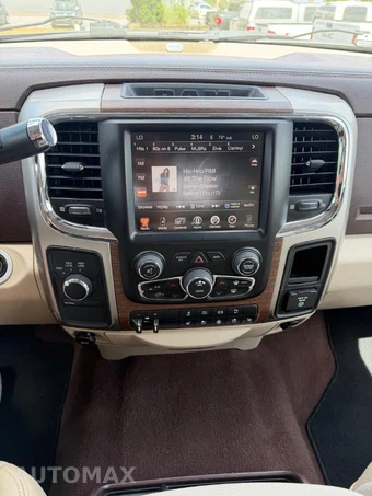 2015 Ram 2500 Laramie Extended Crew Cab Medium Bed - miniatura 12