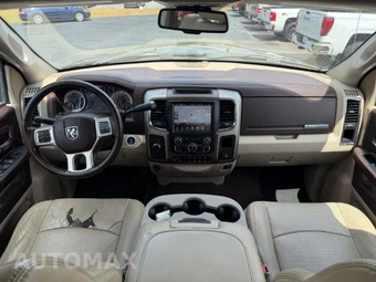 2015 Ram 2500 Laramie Extended Crew Cab Medium Bed - miniatura 16