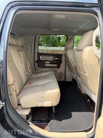2015 Ram 2500 Laramie Extended Crew Cab Medium Bed - miniatura 18