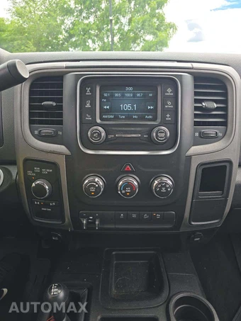 2015 Ram 2500 Power Wagon Tradesman Crew Cab Medium Bed – miniatura 10