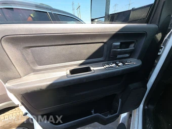 2015 Ram 2500 Tradesman Crew Cab Medium Bed - miniatura 9