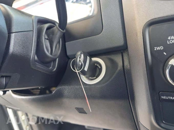 2015 Ram 2500 Tradesman Crew Cab Medium Bed - miniatura 8