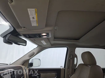 2015 Ram 3500 Laramie Crew Cab Medium Bed - miniatura 18
