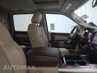 2015 Ram 3500 Laramie Crew Cab Medium Bed - miniatura 8