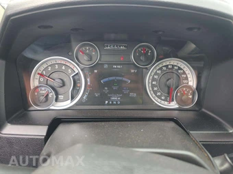 2015 Ram 3500 Laramie Extended Crew Cab Medium Bed - miniatura 6