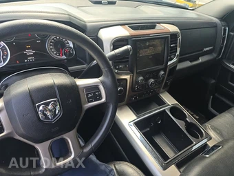 2015 Ram 3500 Laramie Extended Crew Cab Medium Bed DRW - miniatura 11