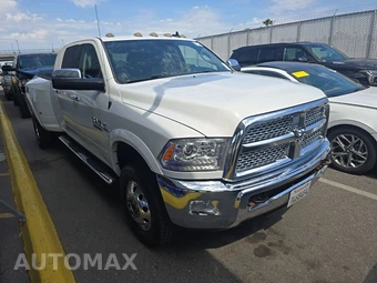 2015 Ram 3500 Laramie Extended Crew Cab Medium Bed DRW - miniatura 3