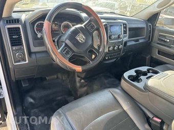 2015 Ram 5500 Cab Chassis Tradesman Regular Cab DRW - miniatura 21