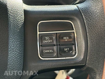 2015 Ram 5500 Cab Chassis Tradesman Regular Cab DRW - miniatura 29