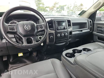 2015 Ram 5500 Cab Chassis Tradesman Regular Cab DRW – miniatura 11
