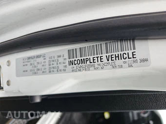 2015 Ram 5500 Cab Chassis Tradesman Regular Cab DRW – miniatura 13