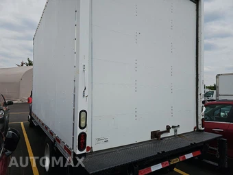 2015 Ram 5500 Cab Chassis Tradesman Regular Cab DRW – miniatura 6