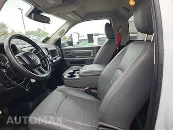 2015 Ram 5500 Cab Chassis Tradesman Regular Cab DRW – miniatura 7