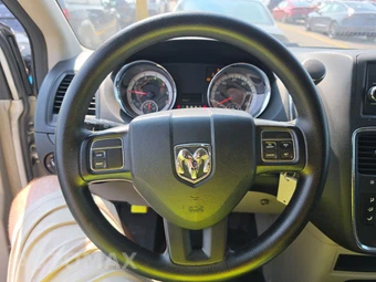 2015 Ram C/V Tradesman 121.2" WB – miniatura 10