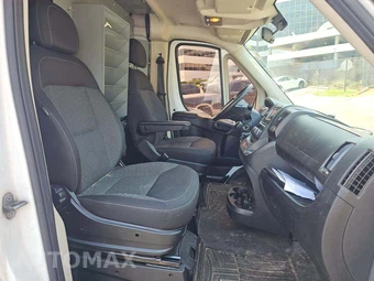 2015 Ram ProMaster 1500 Cargo Van High Roof 136.0" WB - miniatura 16