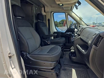2015 Ram ProMaster 3500 Cargo Van High Roof 159.0" WB – miniatura 8