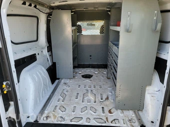 2015 Ram ProMaster City Cargo Van Tradesman 122.4" WB – miniatura 17