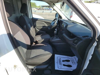 2015 Ram ProMaster City Cargo Van Tradesman 122.4" WB – miniatura 8