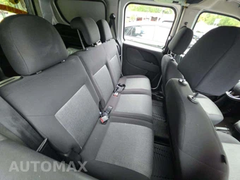 2015 Ram ProMaster City Cargo Van Tradesman SLT 122.4" WB - miniatura 16