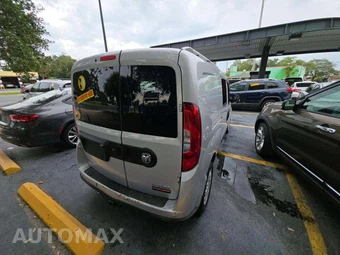 2015 Ram ProMaster City Cargo Van Tradesman SLT 122.4" WB - miniatura 3