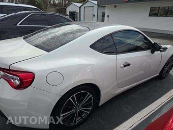 2015 Scion FR-S – miniatura 4