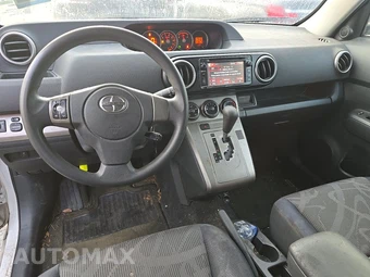 2015 Scion xB – miniatura 11
