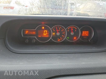 2015 Scion xB – miniatura 12