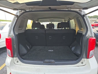 2015 Scion xB – miniatura 16