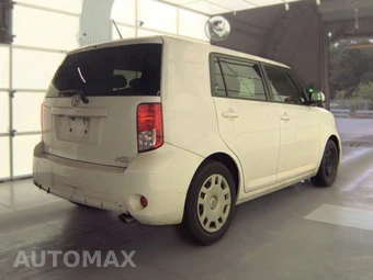 2015 Scion xB – miniatura 4