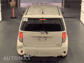 2015 Scion xB – miniatura 5