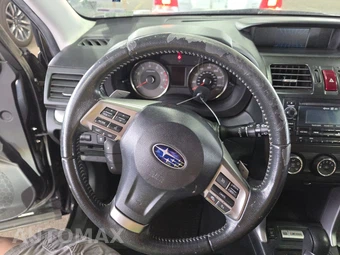 2015 Subaru Forester 2.0XT Premium – miniatura 10